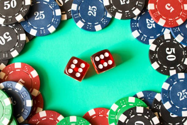 ta75 app လောင်းကစား Sportsbook မြန်မာကစားသူ Football Bet ချနေသောမြင်ကွင်း